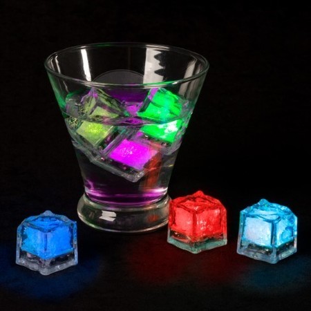 HASTINGS HOME Hastings Home Color Change LED Cube Water Lights 127386RNV